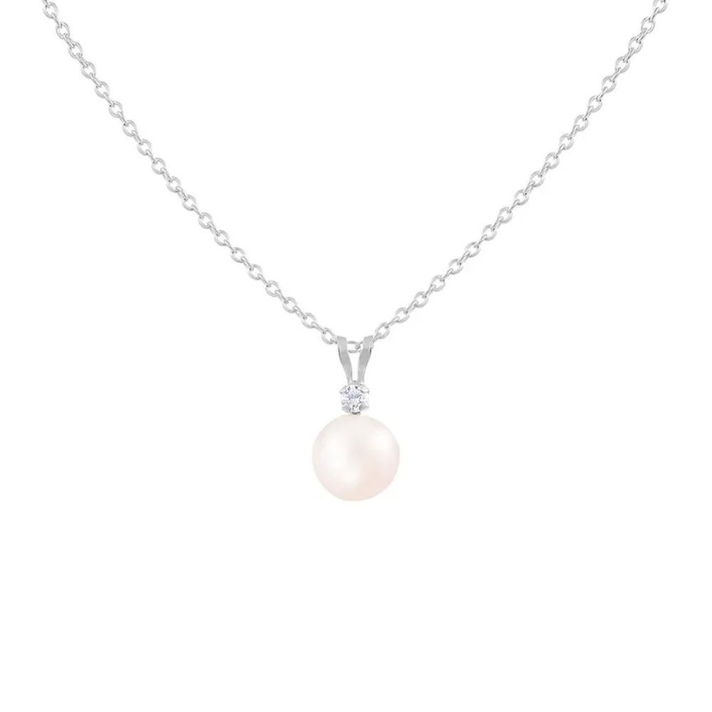 Splendid Pearls
Sterling Silver Diamond Accented 7